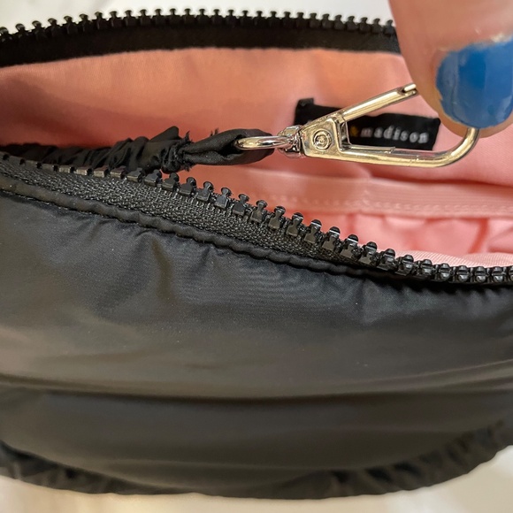 Mercer & Madison Black Crossbody with Pink Lining - Picture 4 of 9
